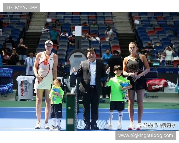 萨巴伦卡柏林站横扫马萨洛娃 草地赛季强势开启(1)